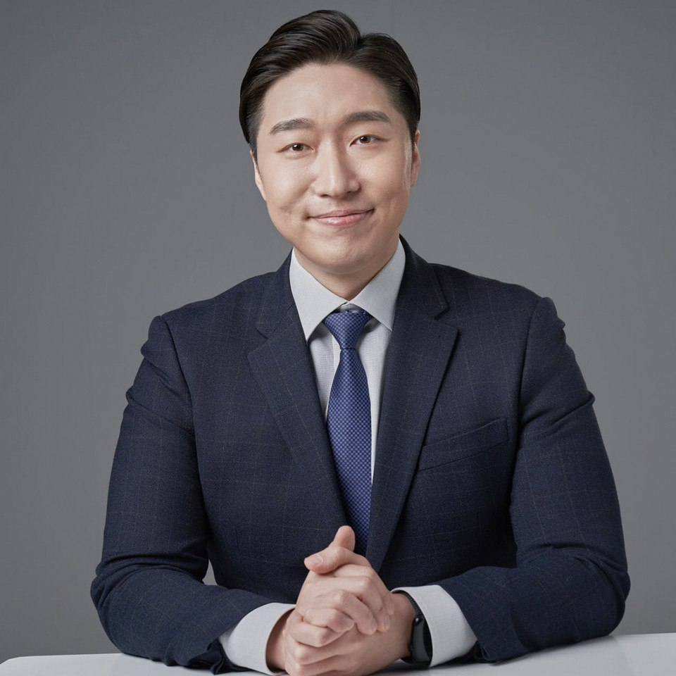 제22대 국회의원 하남시을 선거구 야권 단일화 경선에서 더불어민주당 김용만 예비후보가 진보당 이현심 예비후보를 꺾고 최종 단일 후보로 선정됐다. (사진제공=김용만후보캠프)
