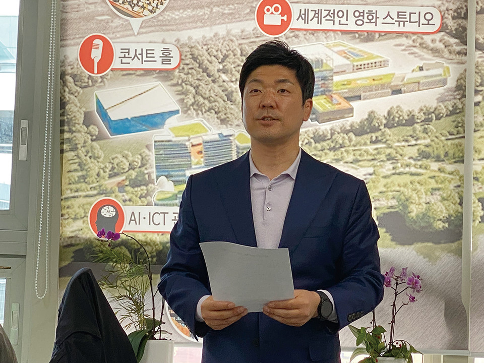 이용 국민의힘 하남시갑 후보가 8일 하남시청 기자실을 찾아 기자회견을 진행했다. (사진=장은기 기자)