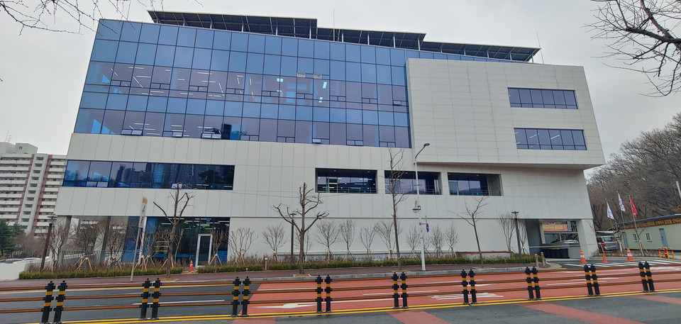 광명시가 자원순환경제 전초기지 역할을 할 ‘업사이클 문화산업 클러스터’를 완성하고 오는 5월 말부터 순차적으로 운영을 시작한다. (사진제공=광명시청)