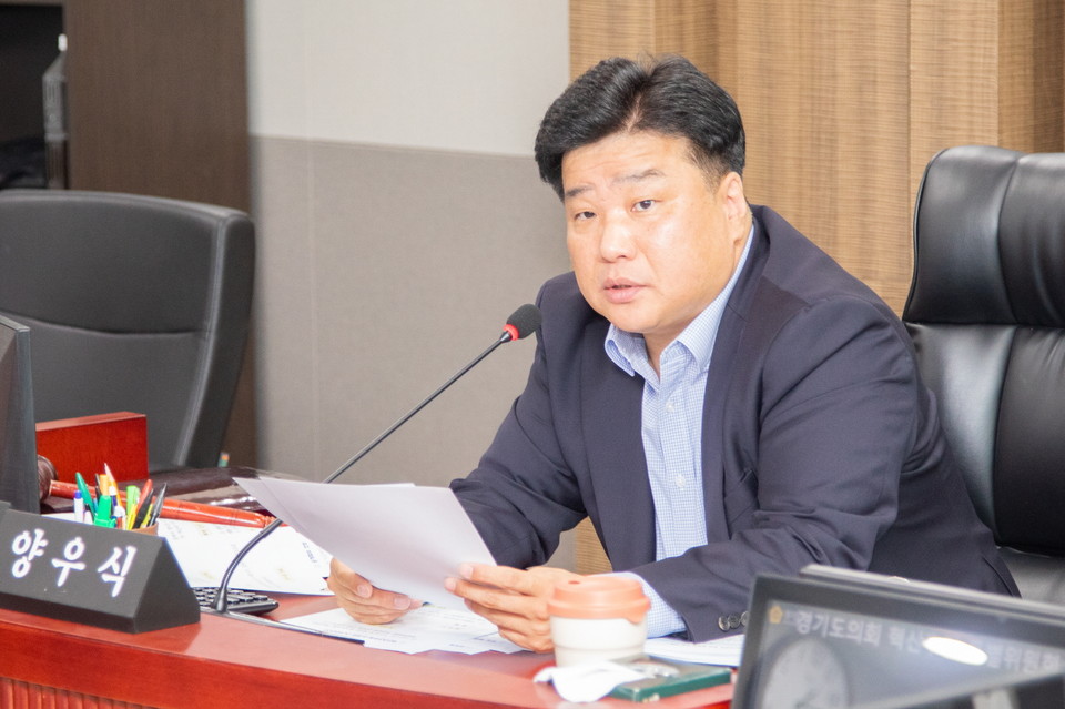 경기도의회 혁신추진특별위원회는 23일 첫 회의를 개최해 위원장에 양우식 의원을 선출했다. (사진제공=경기도의회)
