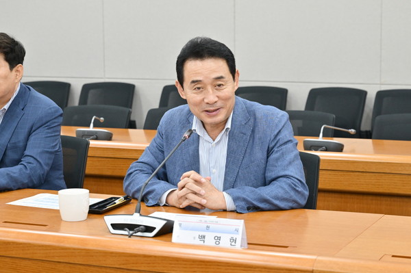포천시가 2024년도 에너지자립마을 조성사업 협의체 구성을 위한 협약식을 개최했다. (사진제공=포천시청)