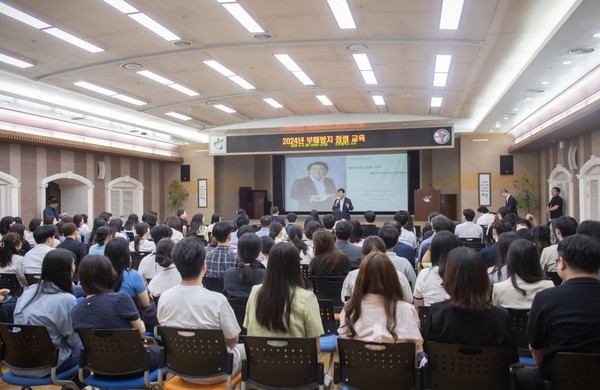 인천 서구가 지난 3일과 4일 양일간 4회에 걸쳐 구청장을 비롯한 공직자 1000여명을 대상으로 2024년 부패방지 청렴교육을 실시했다. (사진제공=서구청)