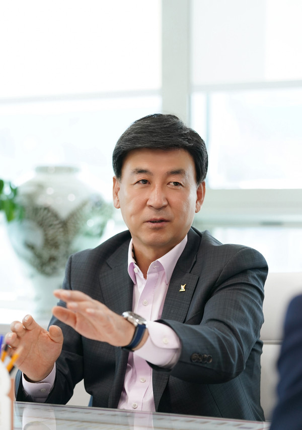 방세환 광주시장이 “제22회 퇴촌 토마토 축제는 풍성한 볼거리와 다채로운 공연으로 준비했다”고 말했다. 사진은 방세환 광주시장. (사진제공=광주시청)