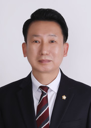 강정구 후반기 의장