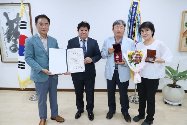 평택시, ‘6·25전쟁 故김창열 무공훈장’ 유족에게 전수