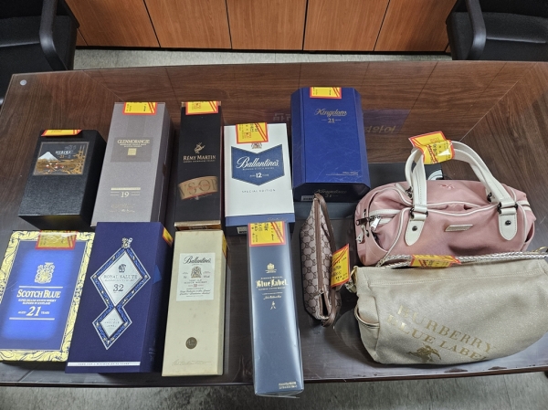고액 체납자 가택수색해 명품가방·양주 압류…안양시, 4달간 2억넘게 징수