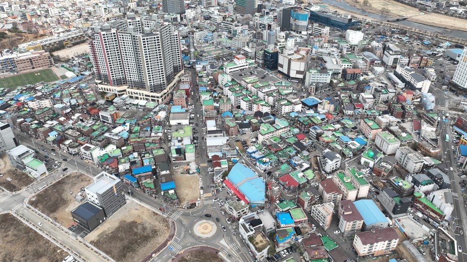 광주시는 '역동 도시재생활성화계획변경(안)'이 경기도 도시재생위원회 심의를 거쳐 지난 12일 최종 승인되면서 '역동 도시재생사업'을 본격적으로 추진한다. 사진은 역동 전경. (사진제공=광주시청)