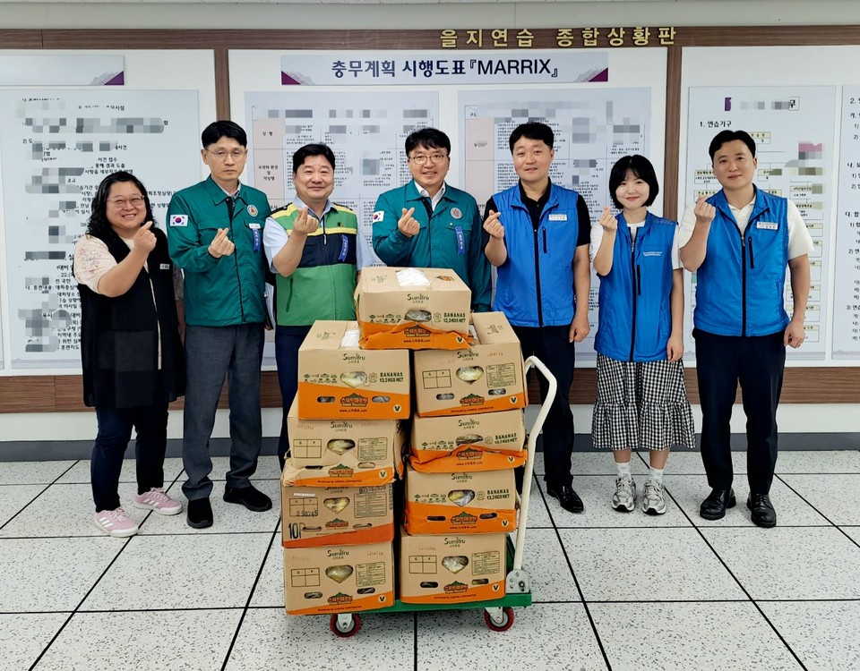 성남시청공무원노동조합은 19일부터 22일까지 3박 4일간 실시하는 ‘2024년 을지연습’에 참여하는 공무원 조합원들을 위문하기 위해 훈련장을 방문했다. (사진제공=성남시청 공무원노조)