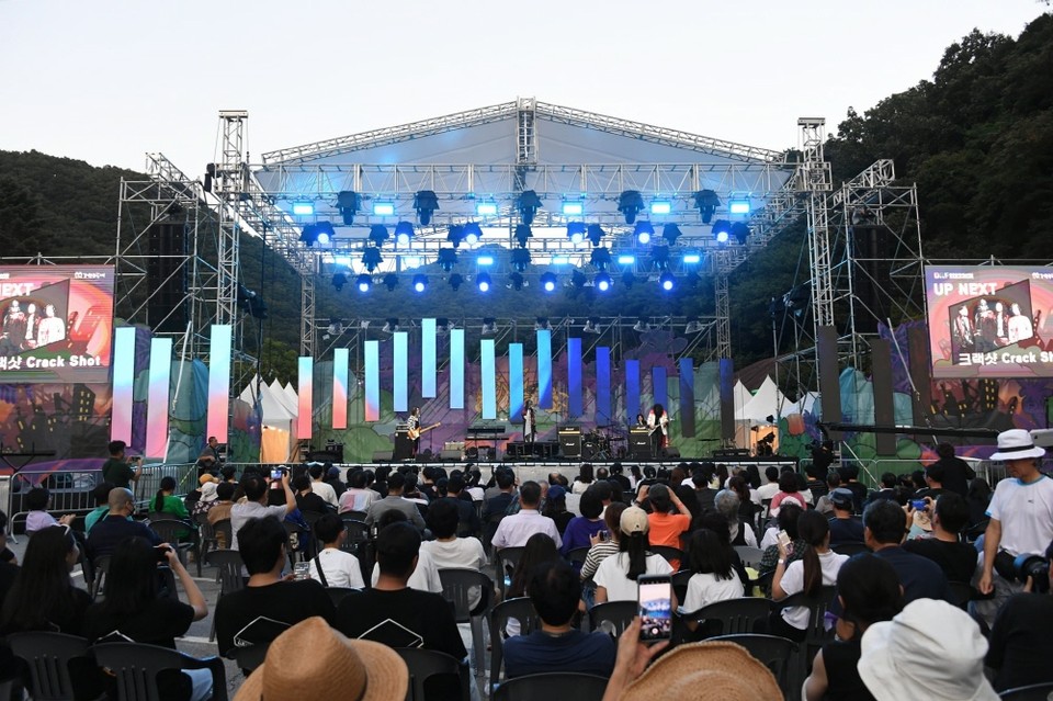 박형덕 동두천시장이 “동두천에서 개최되는 지역축제로 관광객 유치와 함께 경제 활성화라는 두 가지 목표를 이루겠다”고 밝혔다. 사진은 지난해 '락 페스티벌' 개최 모습. (사진제공=동두천시청)