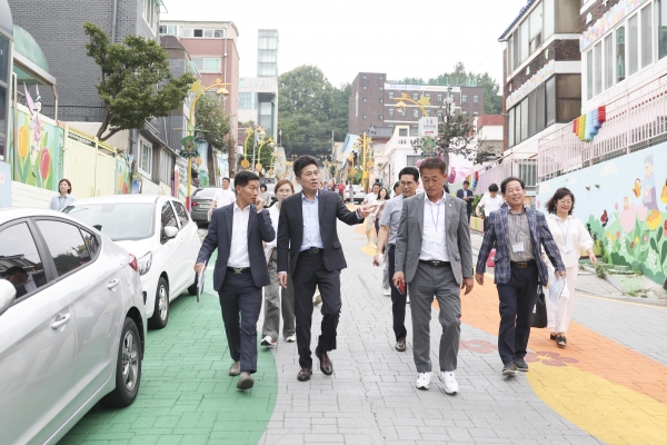 김정헌 중구청장, 주민과 함께 뛰는 ‘현장 밀착 행정’ 실현 앞장