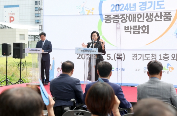 경기도의회 부의장 정윤경 ‘2024년 경기도 중증장애인 생산품 박람회’ 참석해 시설관계자 격려