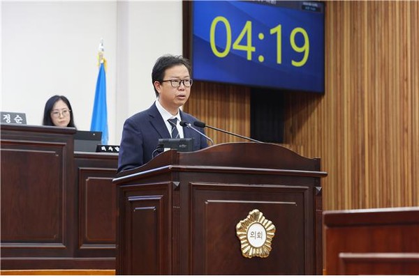 장덕수 남동구의회 의원이 제297회 임시회 2차 본회의에서 남동구 노인일자리 안전관리와 질적 성장을 요청하는 5분 자유발언을 했다. (사진제공=남동구의회)