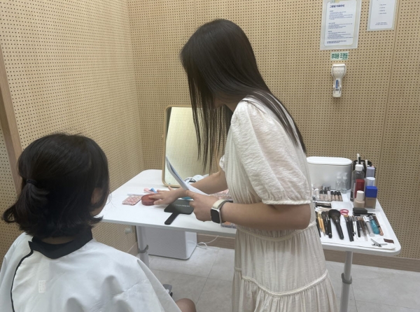 인천 서구, 면접준비를 위한 ‘1:1 메이크업 컨설팅’ 진행