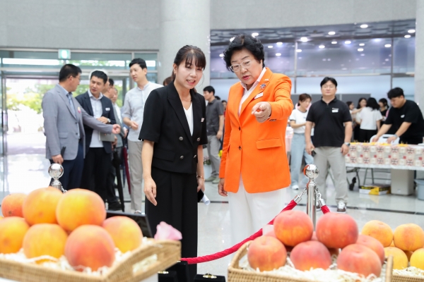 이천시, 햇사레 장호원복숭아축제 8만 2천여명 방문