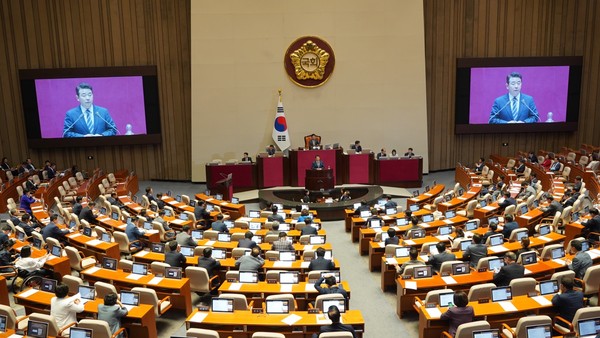 더불어민주당 박정 의원이 발의한 ‘근로기준법’과 ‘남녀고용평등법’ ‘고용보험법’ 개정안 등 ‘모자3법’이 국회 본회의를 통과해 귀추가 주목된다. (사진=중앙신문DB)