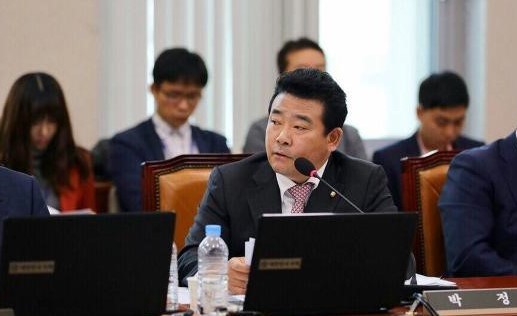 8일 환경부에 대한 국정감사에서 해외직구 제품에 대한 안전성 문제가 엉망인 것으로 드러나 대책 마련이 시급한 것으로 나타났다. (사진=중앙신문DB)
