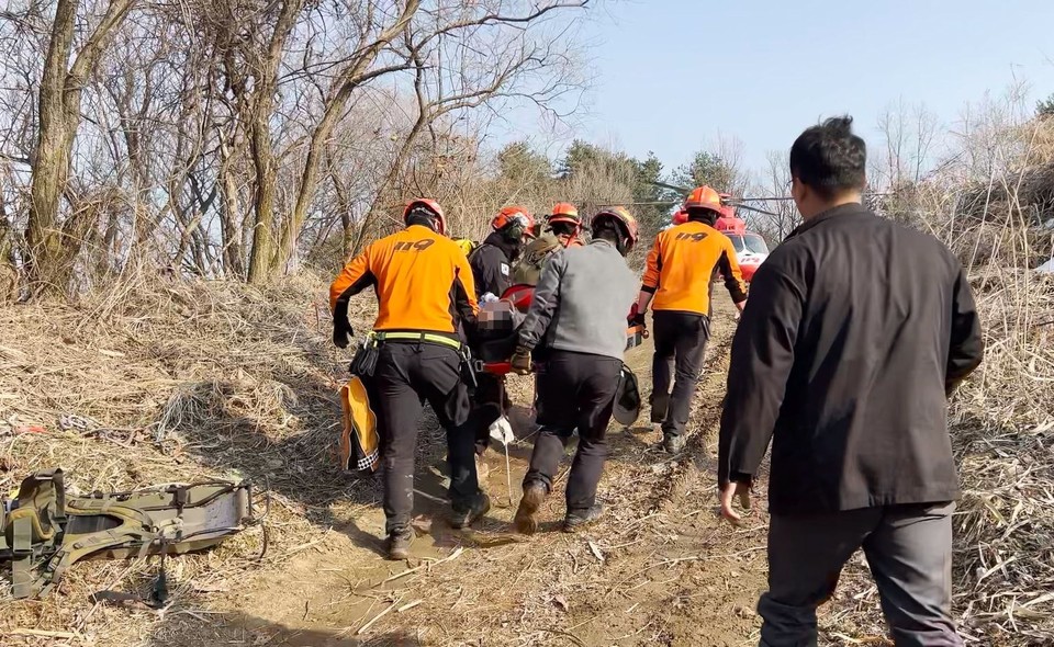 포천소방서는 10일 가을철 산행에 나선 등산객들이 시 관내에 위치한 명산 방문이 증가함에 따라 안전 산행을 위한 주의사항을 당부하고 나섰다. (사진제공=포천소방서)