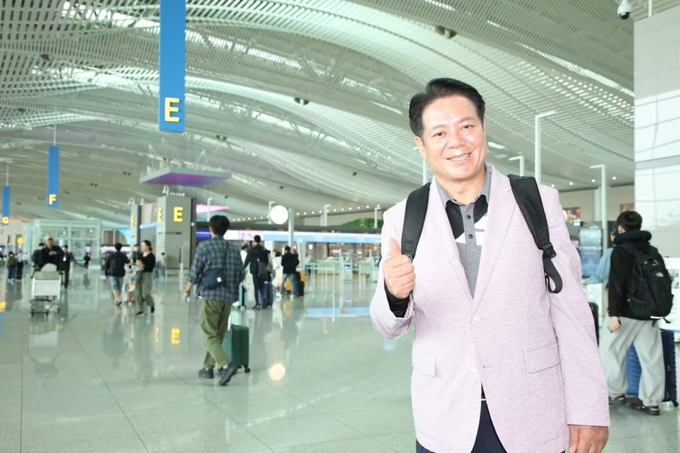 최대호 안양시장이 스마트도시 안양의 위상을 전 세계에 알리고 오겠다며 13일 오후 4박6일 일정으로 인도 뉴델리로 출국했다. (사진=최대호 안양시장 페이스북)