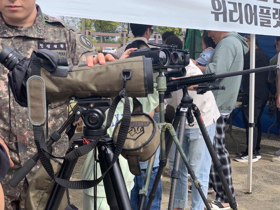 13일 오전 11시30분께 연천군 전곡리 선사 유적지 주차장에서 개최된 ‘제8회 세계 밀리터리 LOOK 페스티벌’ 현장을 사진에 담아 봤다. (사진=오기춘 기자)