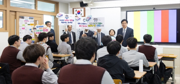 도성훈 인천광역시교육감, 수능 앞둔 고3 수험생 직접 찾아 격려