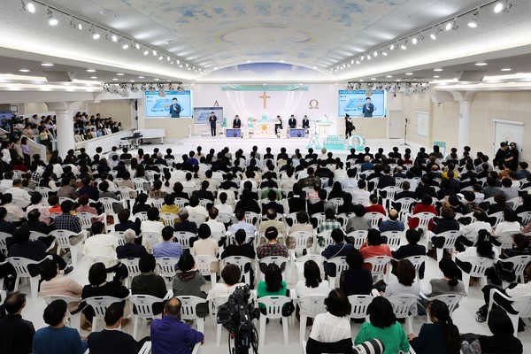 지난 27일 신천지 바돌로매지파는 신천지 화곡교회에서 ‘바돌로매지파 계시록 성취 증거 신천지 말씀대성회’를 개최했다. (사진제공=신천지 화곡교회)