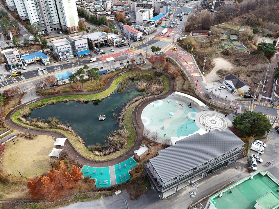 25일 오후 2시10분께 찾은 남양주시 화도읍 차산리에 있는 광암호수공원은 작은 규모의 공원이다. (사진=김광섭 기자)