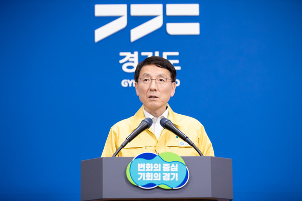 김성중 행정1부지사가 26일 오후 경기도청 브리핑룸에서 대북전단 살포방지 위험구역 설정 관련 내용을 발표하고 있다. (사진제공=경기도)