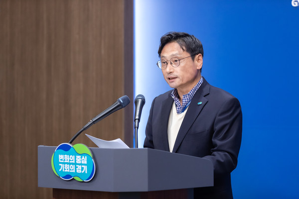 오후석 행정2부지사가 27일 오후 경기도청 브리핑룸에서 제5차 국가철도망 구축계획 관련 기자회견을 하고 있다. (사진제공=경기도)