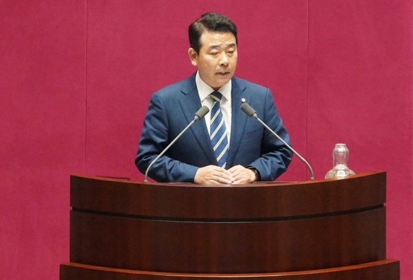 올들어 전기차의 화재로 인한 인명과 재산상 사고가 빈번하게 발생함에 따라 이를 해결키 위한 법이 국회에서 발의돼 관심을 모으고 있다. (사진제공=박정 의원실)