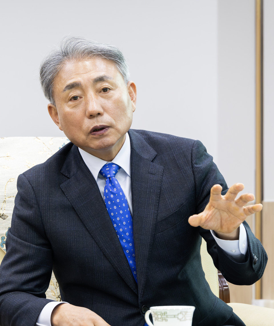 윤환 구청장이 겨울철 ‘안전하고 쾌적한 환경도시’ 구현을 목표로 각종 사고와 재난으로부터 구민이 안전하게 생활할 수 있는 도시 환경을 조성하기 위해 발 벗고 나섰다. (사진제공=계양구)