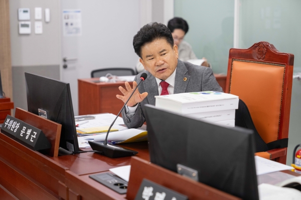 문병근 경기도의원, 고령 운전자 사고 예방 위한 시뮬레이션 교육 및 방지장치 도입 필요성 제기