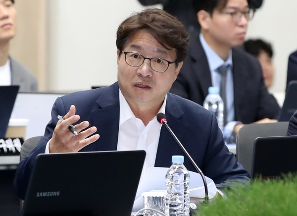 의정활동을 하는 염태영 의원 (사진=염태영의원실)