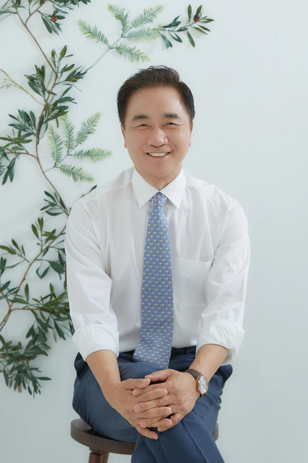 정장선 시장은 “지구온난화의 심각성을 온 국민이 경험했다. 올해 지난 9월까지 이어진 폭염과 열대야는 시민들에게 불편을 끼쳤을 뿐 아니라 농가에 큰 피해를 안겼다”며 “이제는 정말 행동해야 할 때다. 평택시는 앞으로도 적극적으로 탄소중립 정책을 펼치며 기후위기에 대응해 나가겠다”고 약속했다. (사진제공=평택시)