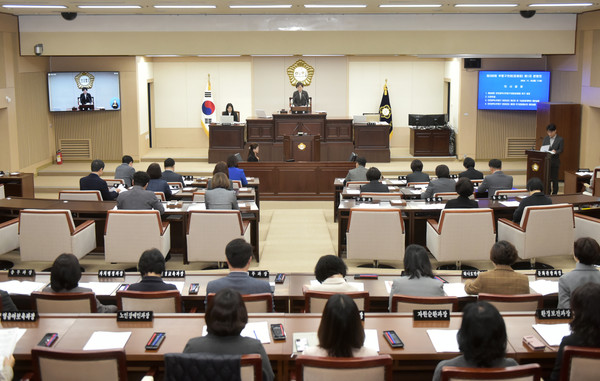 인천 부평구의회는 18일부터 내달 13일까지 26일간의 일정으로 제266회 정례회를 개회했다. (사진제공=부평구의회)