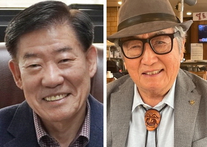 사진 왼쪽부터 강경구 전 김포시장. 박윤규 현 김포문화원장. (사진제공=김포문화원)