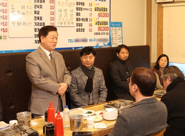박승원 광명시장, 소상공인 찾아가 민생경제 회복 의지 전달