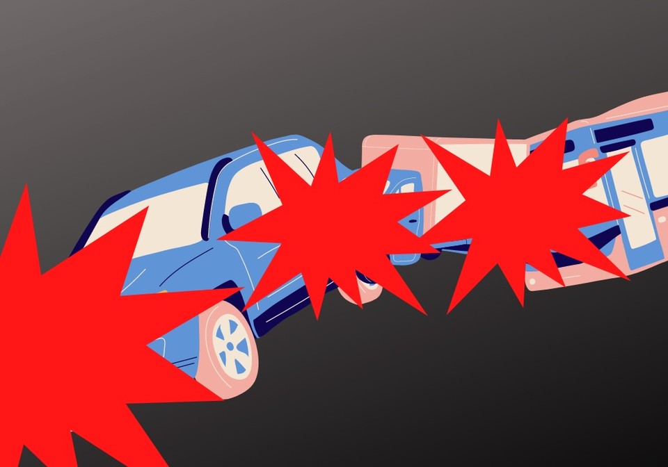10일 오전 6시10분께 고양시 덕양구 자유로JC 서울방향에서 4중 추돌사고가 났다. 이 사고로 승용차 운전자 1명(40대 남성)이 숨지고 버스 탑승자 등 2명이 다쳤다. (CG=중앙신문)