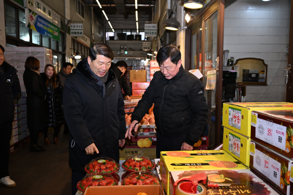 백경현 구리시장, 구리농수산물도매시장서 설맞이 장보기 행사 가져