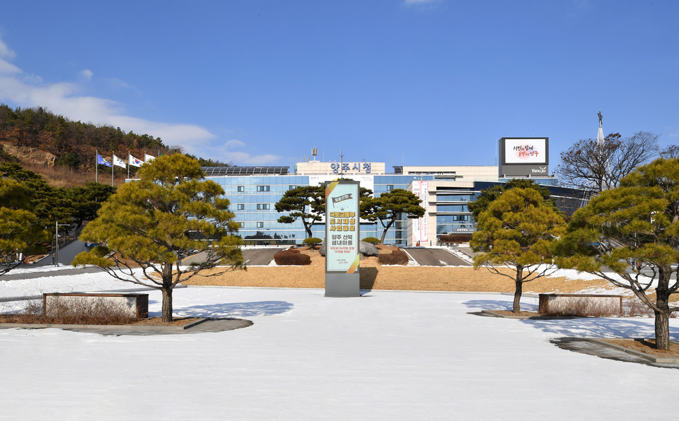 양주시가 오는 18일까지 관내 문화예술단체를 대상으로 2025년 문화예술단체 지방보조금 지원사업에 참여할 단체를 모집한다. 사진은 양주시청 전경. (사진제공=양주시)