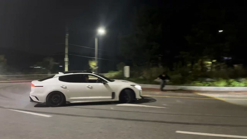 에버랜드 인근 도로에서 무분별한 난폭운전을 벌인 20대 남성들이 무더기로 검거됐다. (사진제공=용인동부경찰서)