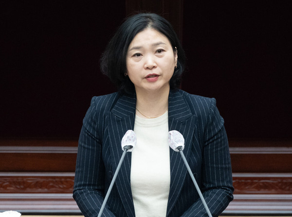 유경희 의원(민·부평구2)은 최근 열린 ‘제300회 임시회’ 제1차 본회의 5분 자유발언을 통해 인천수의사회 유기동물보호소의 관리 문제를 언급하며 유기동물 관리 체계 개선을 촉구했다. (사진제공=인천시의회)