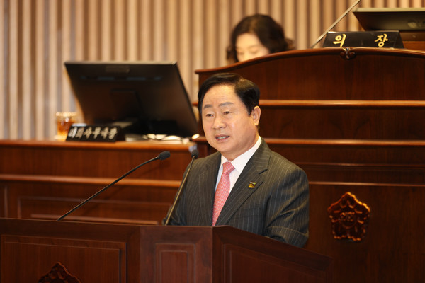 남양주시의회 제309회 임시회에서 2025년도 시정연설을 하고 있는 주광덕 남양주시장. (사진=남양주시)
