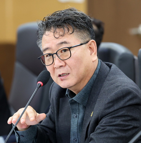 이순학 인천광역시의회 의원이 인천광역시의 노인 경제활동 지원책이 부실하다고 지적했다. (사진제공=인천시의회)