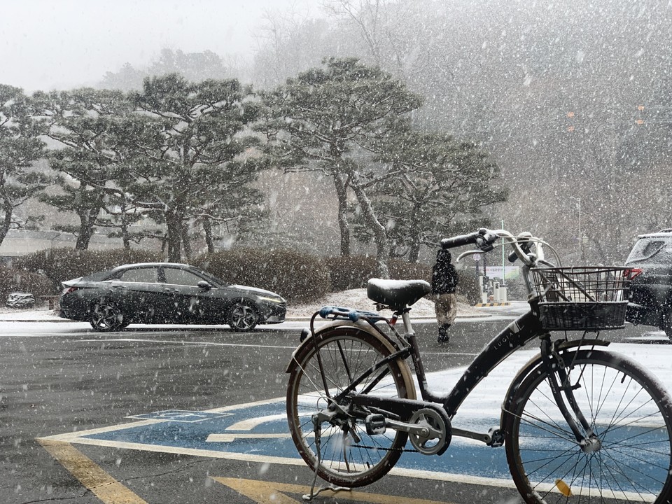 12일 새벽부터 오후까지 경기도 전역으로 눈과 비가 예상되는 가운데, 경기도가 11일 밤 10시부터 재난안전대책본부 비상1단계를 가동한다. (사진=중앙신문DB)
