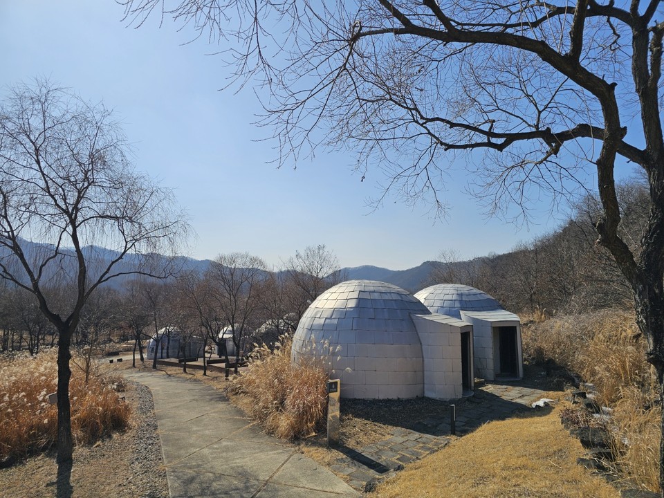 전곡선사박물관은 연천군 전곡읍에 위치한 선사시대 유적과 관련된 박물관으로, 여기엔 한반도에서 가장 중요한 구석기 유적지 중 하나인 연천 전곡리 유적을 기반으로 설립됐다. 사진은 . (사진=오기춘 기자)