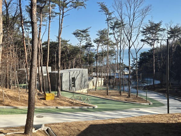 인천 옹진군이 덕적도 자연휴양림이 내달 1일 개장식을 앞두고, 오는 26일 오전 9시부터 산림휴양 통합플랫폼인 ‘숲나들e’를 통한 예약 접수를 시작한다. (사진제공=옹진군)