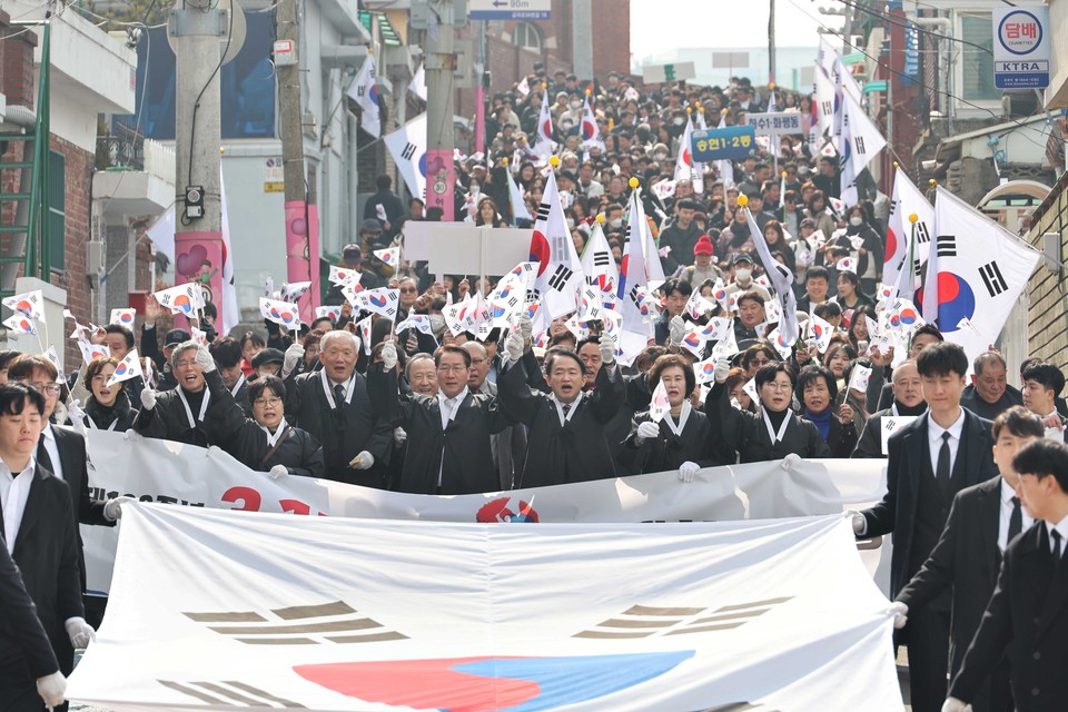 106년 전인 1919년 3월1일 자주독립을 위한 '대한독립 만세' 함성이 인천 동구 창영초등학교에서 다시 울려 퍼졌다. 사진은 김찬진 동구청장 기념사 모습. (사진제공=동구)