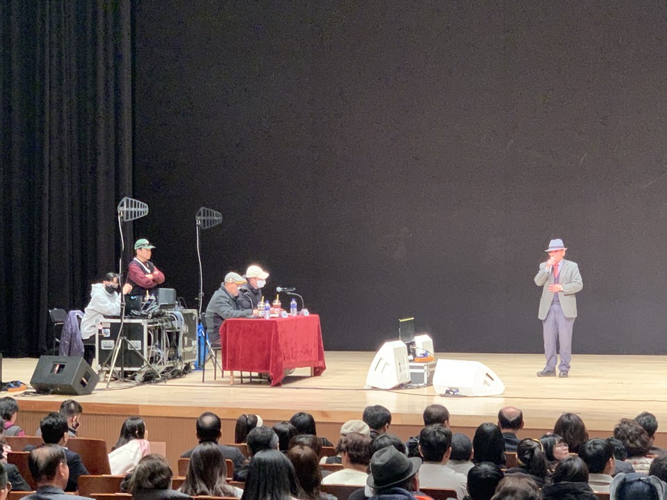 6일 오후 1시29분께 동두천 시민회관에서 전국노래자랑 예비 심사를 개최하고 있다. 이날 예심에 참여한 시민은 총 266명이다. (사진=오기춘 기자)