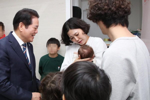 안양시가 저출생 문제 해결과 출산 친화적인 환경 조성을 위해 임신·출산 지원사업을 대폭 확대한다. (사진제공=안양시)