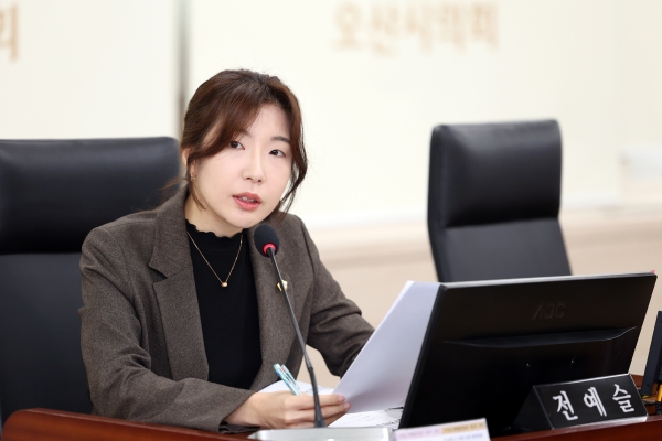 전예슬 오산시의원, 오산문화재단 조직개편 및사무공간 재배치 문제 집중 질의